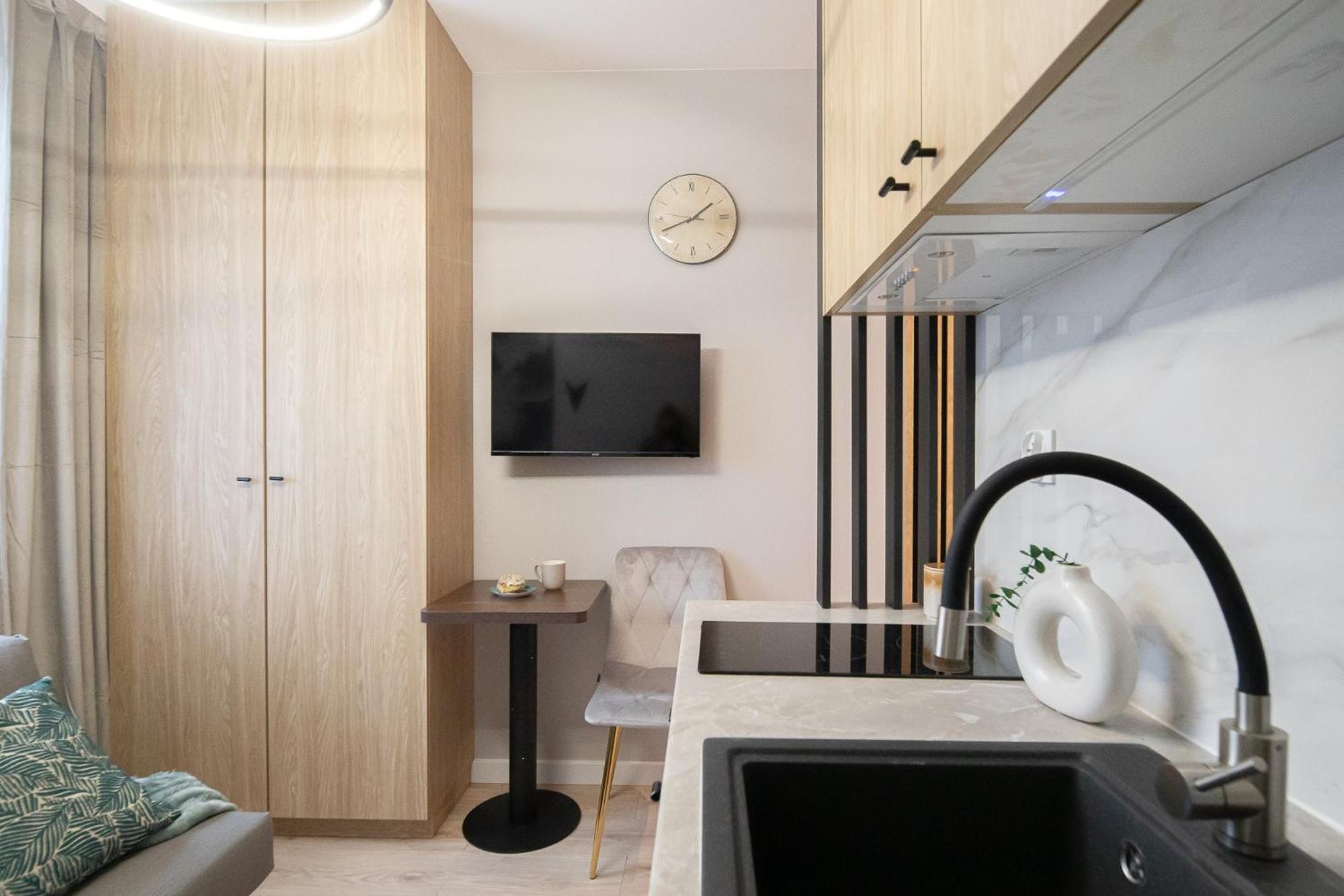 Ministudios Ursus Варшава Экстерьер фото
